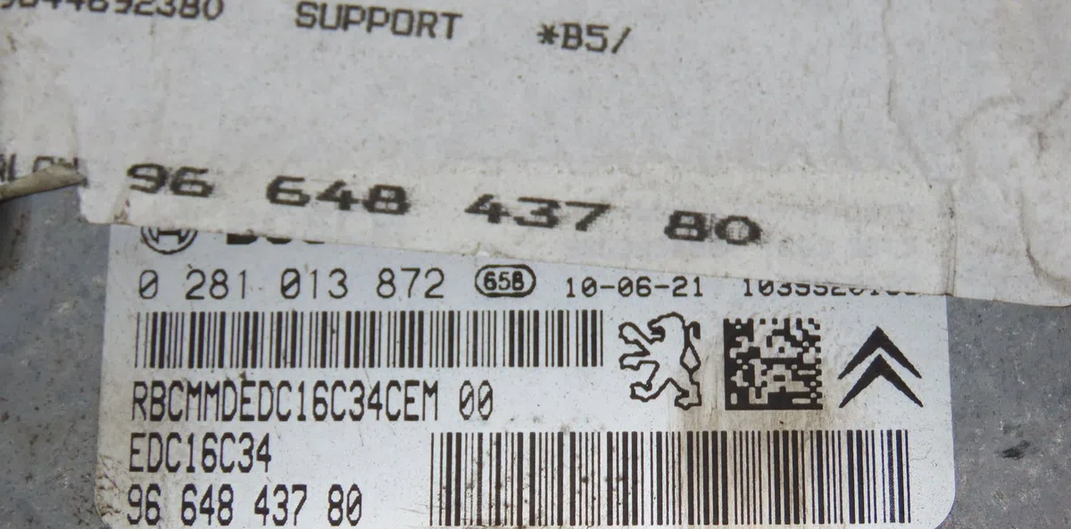 Calculateur moteur Citroën C4 I (LC_) 1.6 hdi (2004-2011) 5 portes occasion — photo 2