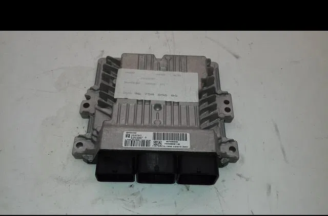 Calculateur moteur Citroen C4 II (NC_) 1.6 hdi 110 (2009) 5 portes occasion — photo 2