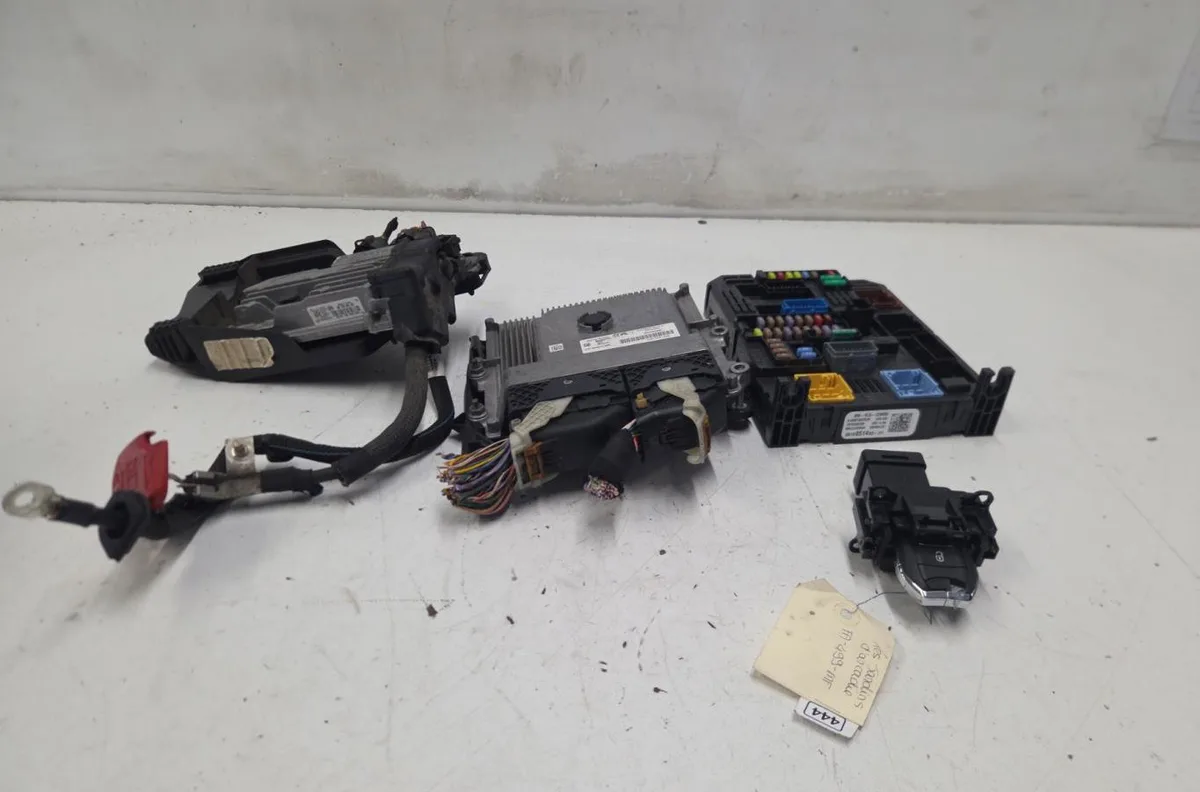 Calculateur moteur CITROEN C4 PICASSO 2 PHASE 2 occasion