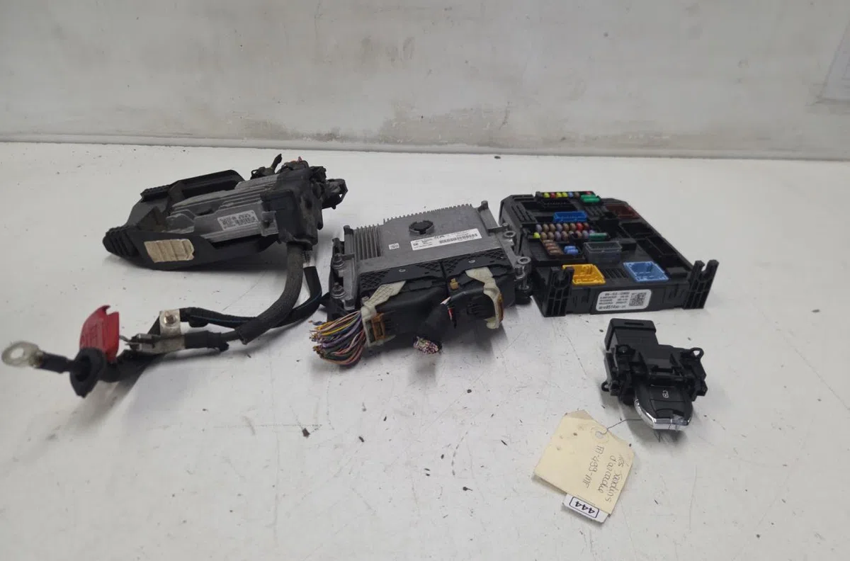 Calculateur moteur CITROEN C4 PICASSO 2 PHASE 2 occasion — photo 2