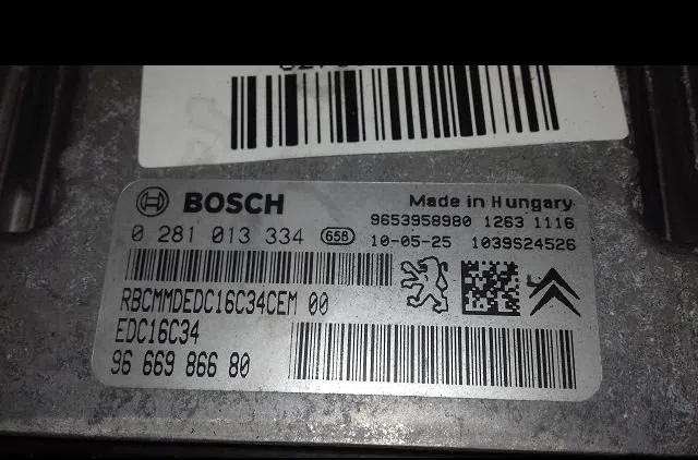Calculateur moteur Citroen C4 PICASSO I Monospace (UD_) 1.6 hdi (2007-2013) 5 portes occasion — photo 3
