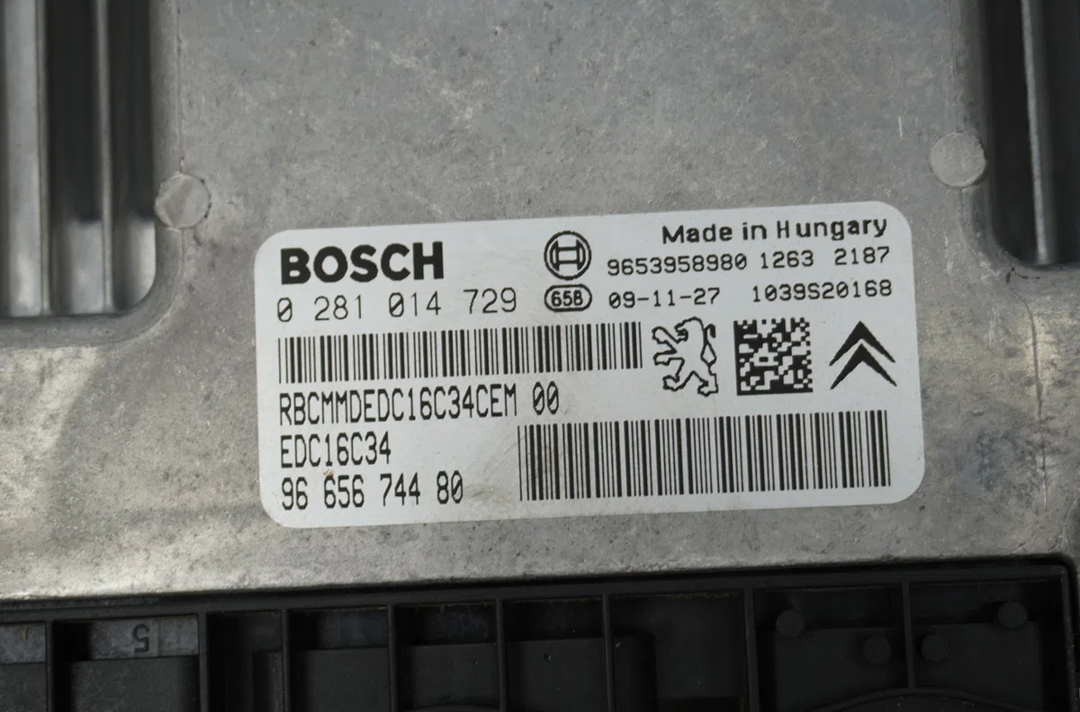 Calculateur moteur Citroen C4 PICASSO I Monospace (UD_) 1.6 hdi (2007-2013) 5 portes occasion — photo 2