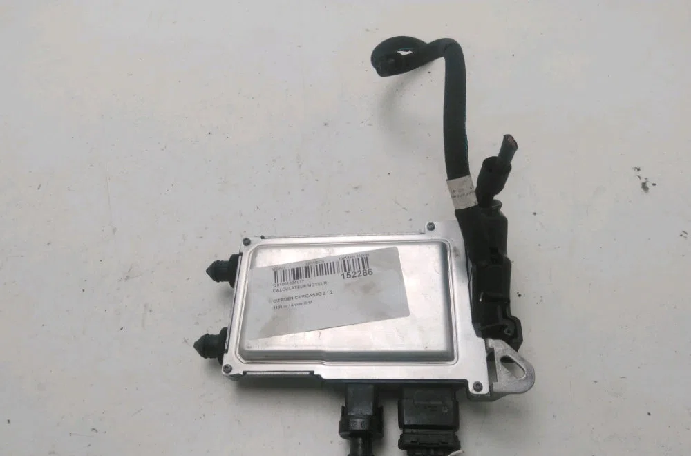 Calculateur moteur Citroen C4 PICASSO II 1.2 thp 130 (2014) occasion