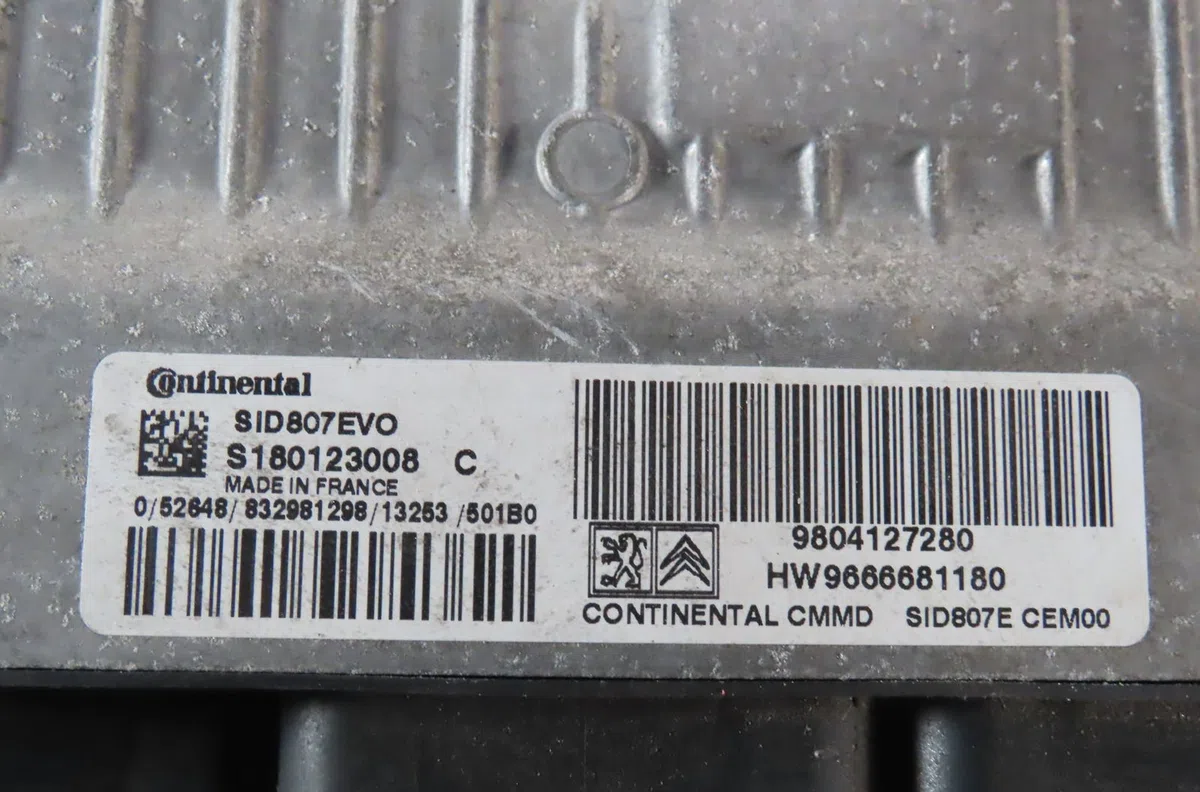 Calculateur moteur Citroën C4 PICASSO II 1.6 hdi - bluehdi 115 (2013) 5 portes occasion — photo 2