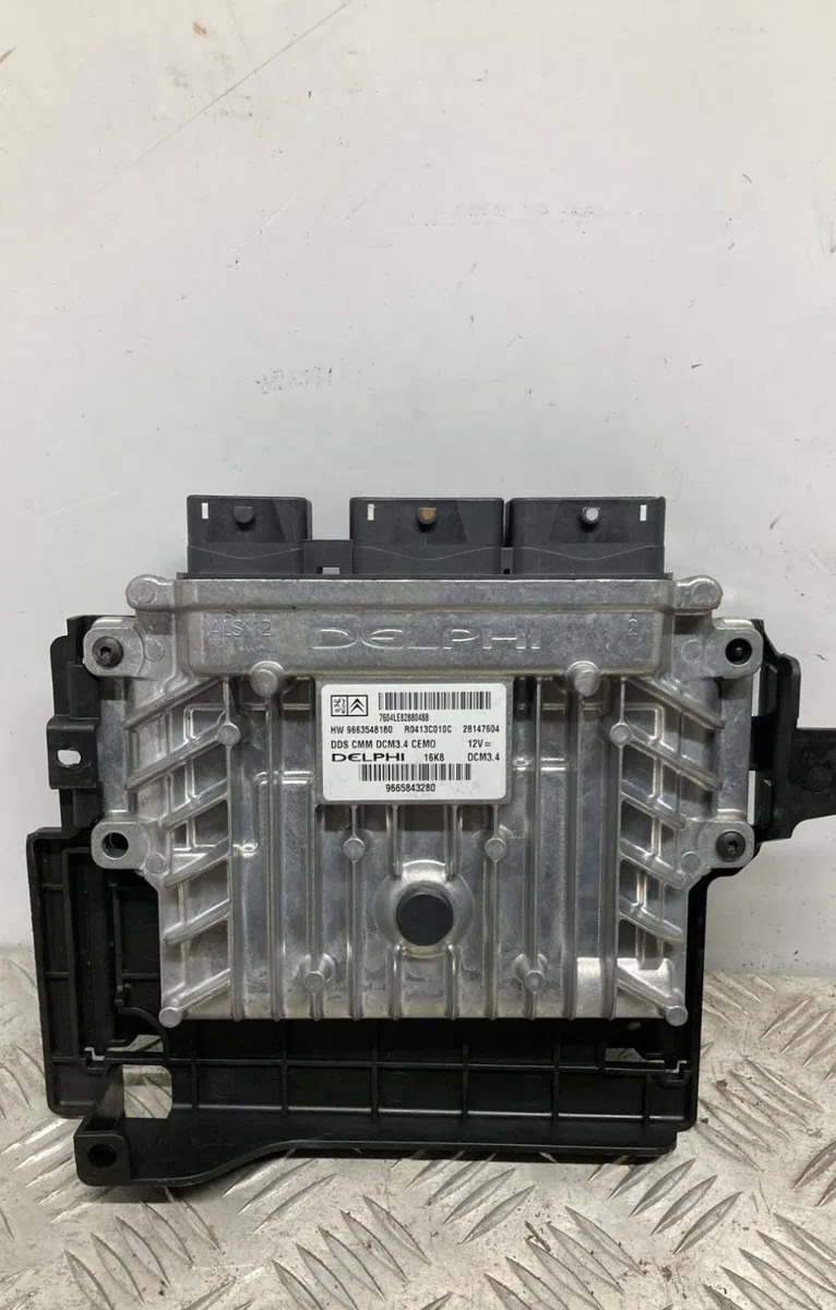 Calculateur moteur CITROEN C5 2 BREAK occasion — photo 2