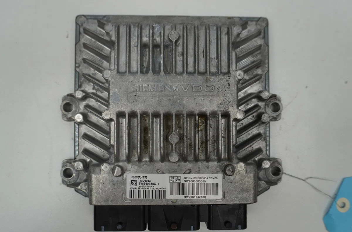 Calculateur moteur Citroen C5 II (RC_) 2.0 hdi (rcrhrh) (2004-2008) 5 portes occasion — photo 2