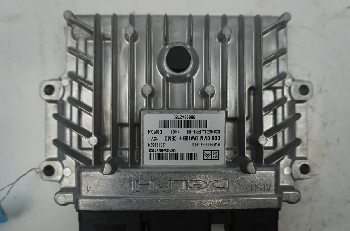 Calculateur moteur Citroën C5 III (RD_) 2.0 hdi 140 (2008) 4 portes occasion
