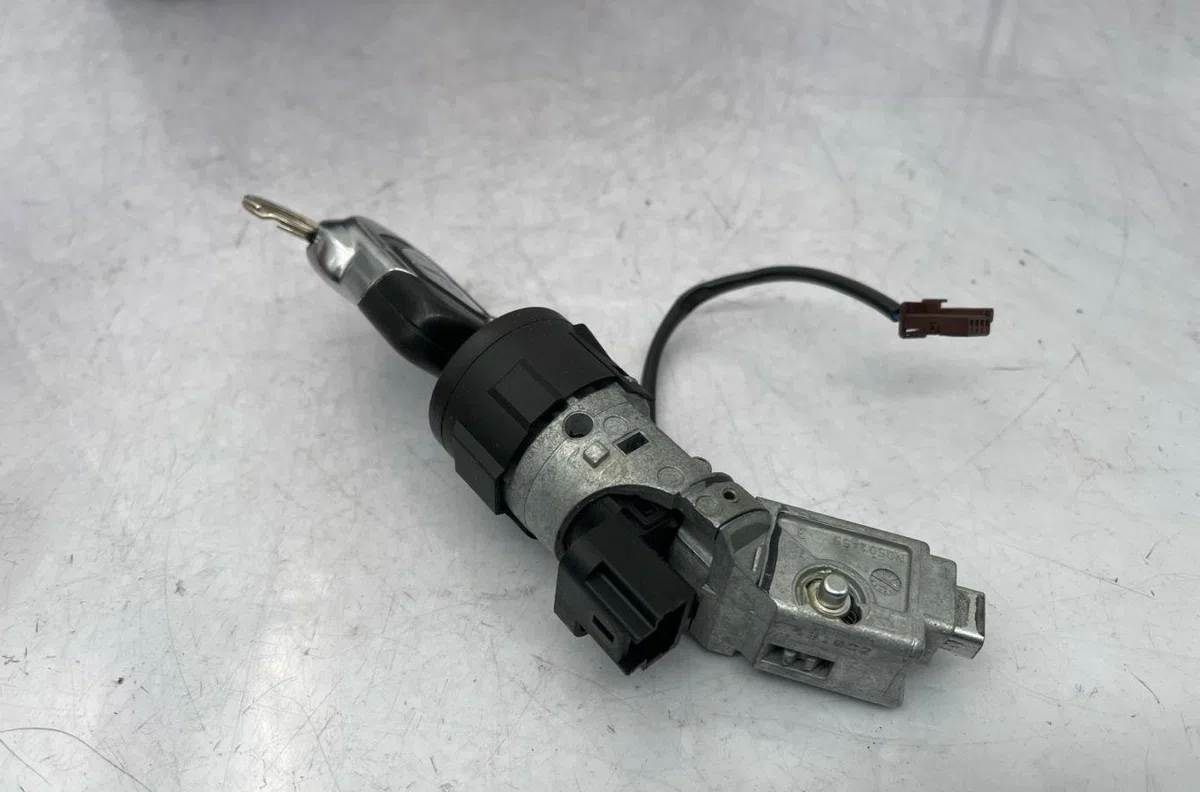 Calculateur moteur CITROEN DS3 PHASE 1 occasion — photo 3