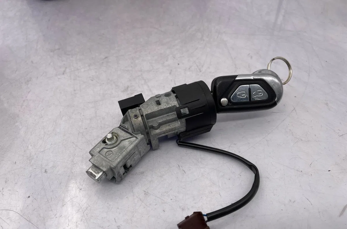 Calculateur moteur CITROEN DS3 PHASE 1 occasion — photo 4