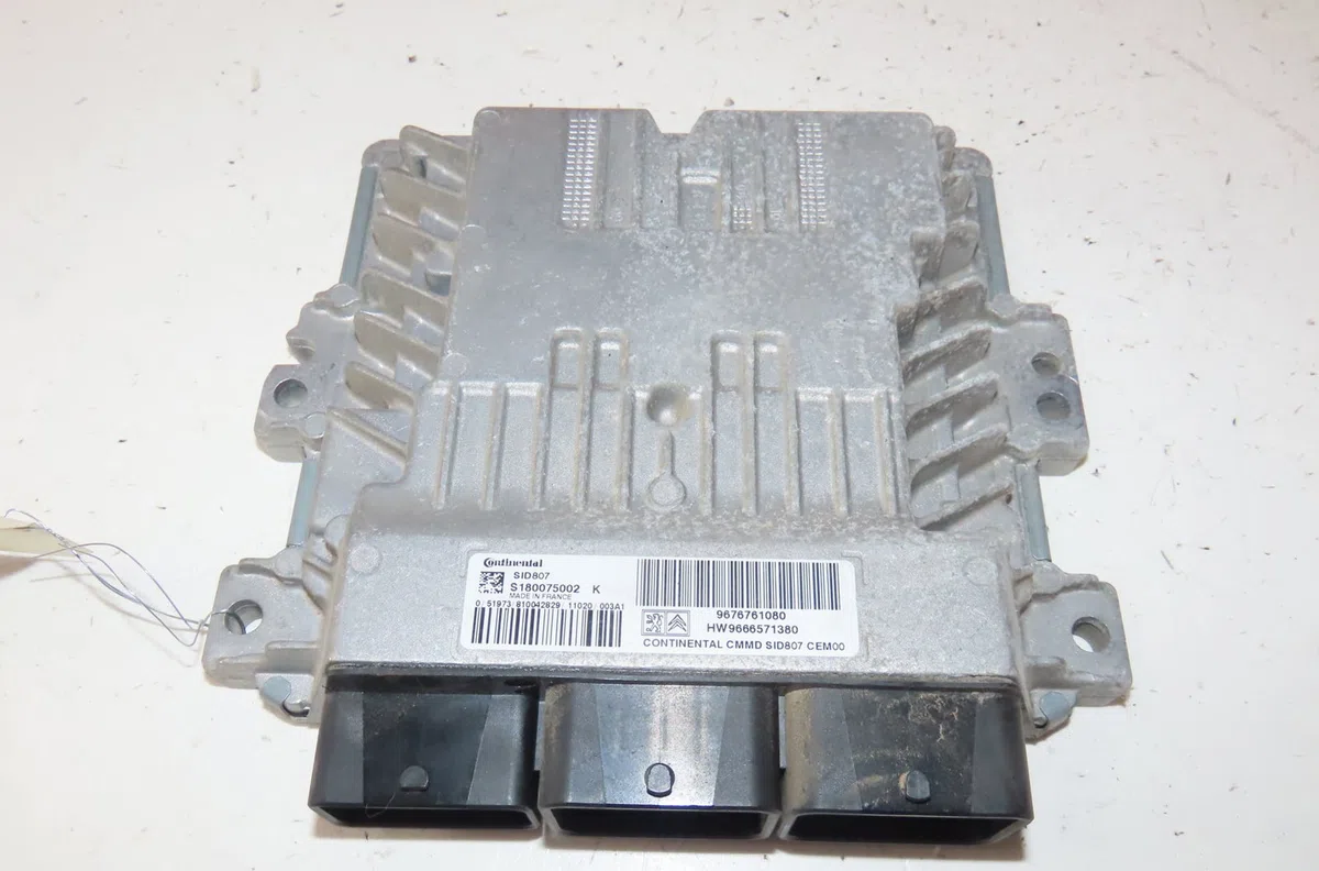 Calculateur moteur Citroen DS3 (SA_) 1.6 hdi 110 (2009-2015) occasion — photo 2