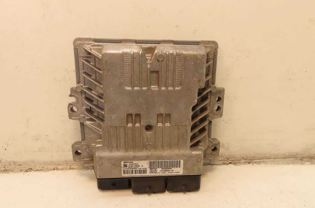 Calculateur moteur Citroën DS3 (SA_) 1.6 hdi 115 (2012-2015) occasion
