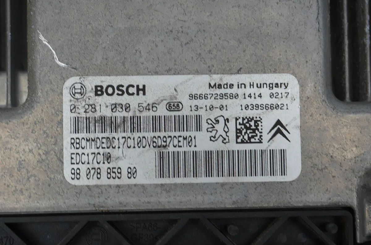 Calculateur moteur Citroen DS3 (SA_) 1.6 hdi 90 (2009-2015) 3 portes occasion — photo 2