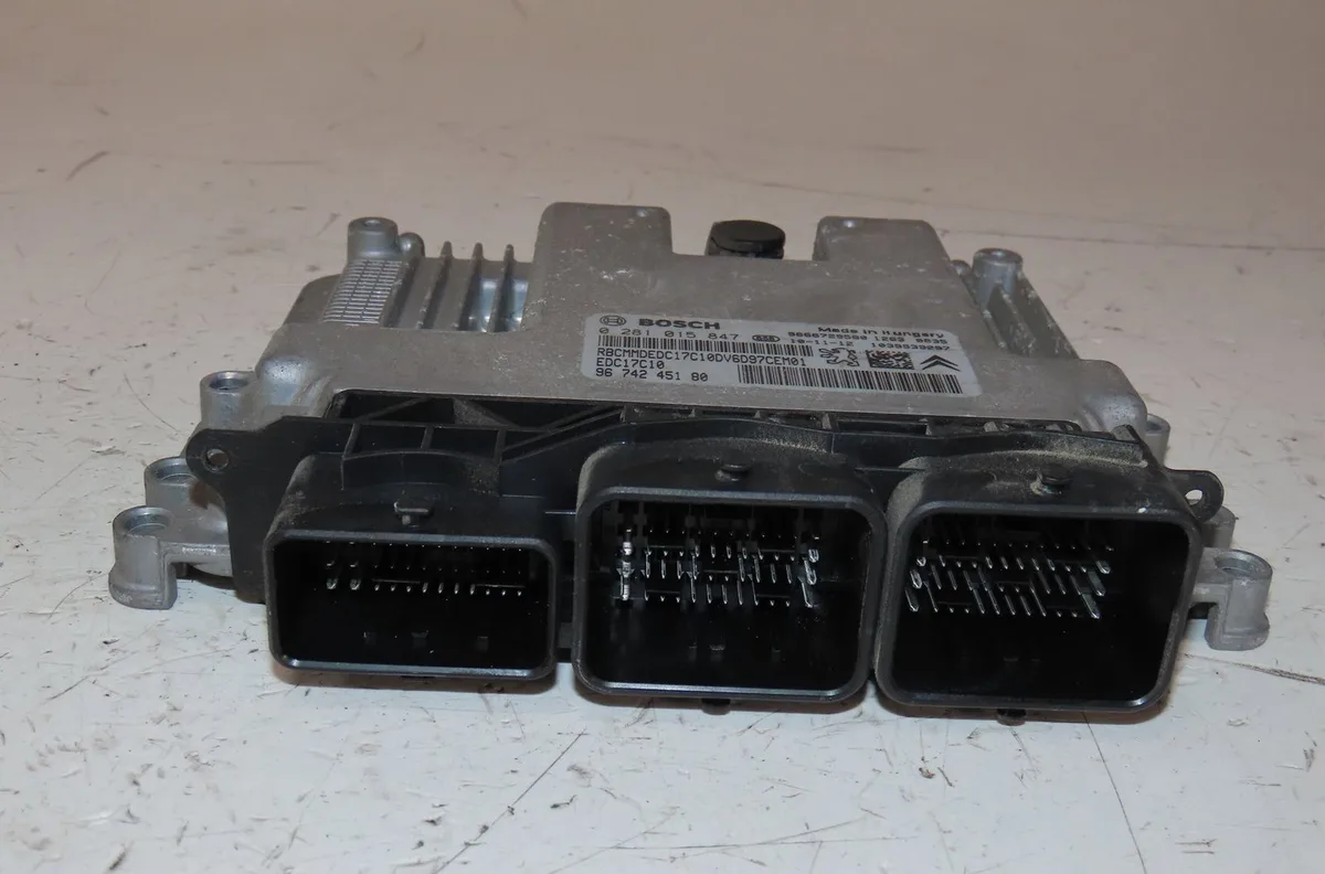 Calculateur moteur Citroën DS3 (SA_) 1.6 hdi 90 (2009-2015) 3 portes occasion