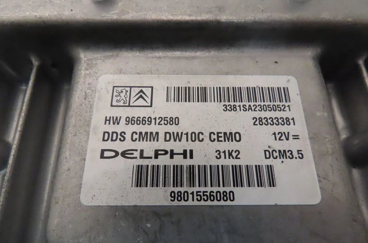 Calculateur moteur Citroen DS5 2.0 hdi 165 (2011-2015) 5 portes occasion — photo 3