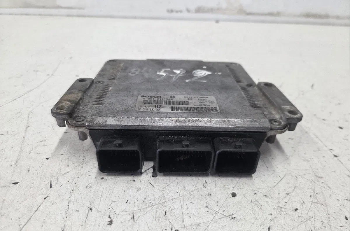 Calculateur moteur CITROEN JUMPY 1 PHASE 2 occasion — photo 4