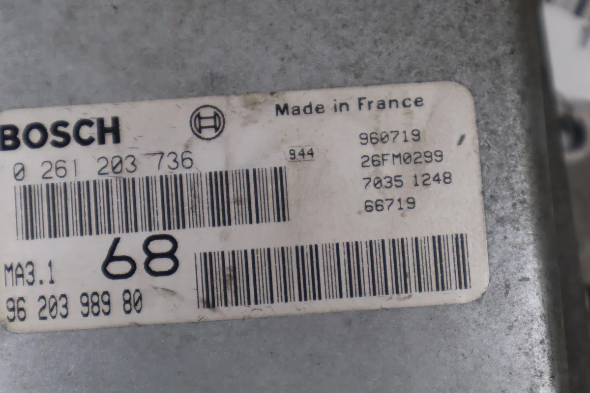 Calculateur moteur Citroën SAXO (S0, S1) 1.1 x, sx (1996-2003) 5 portes occasion — photo 2