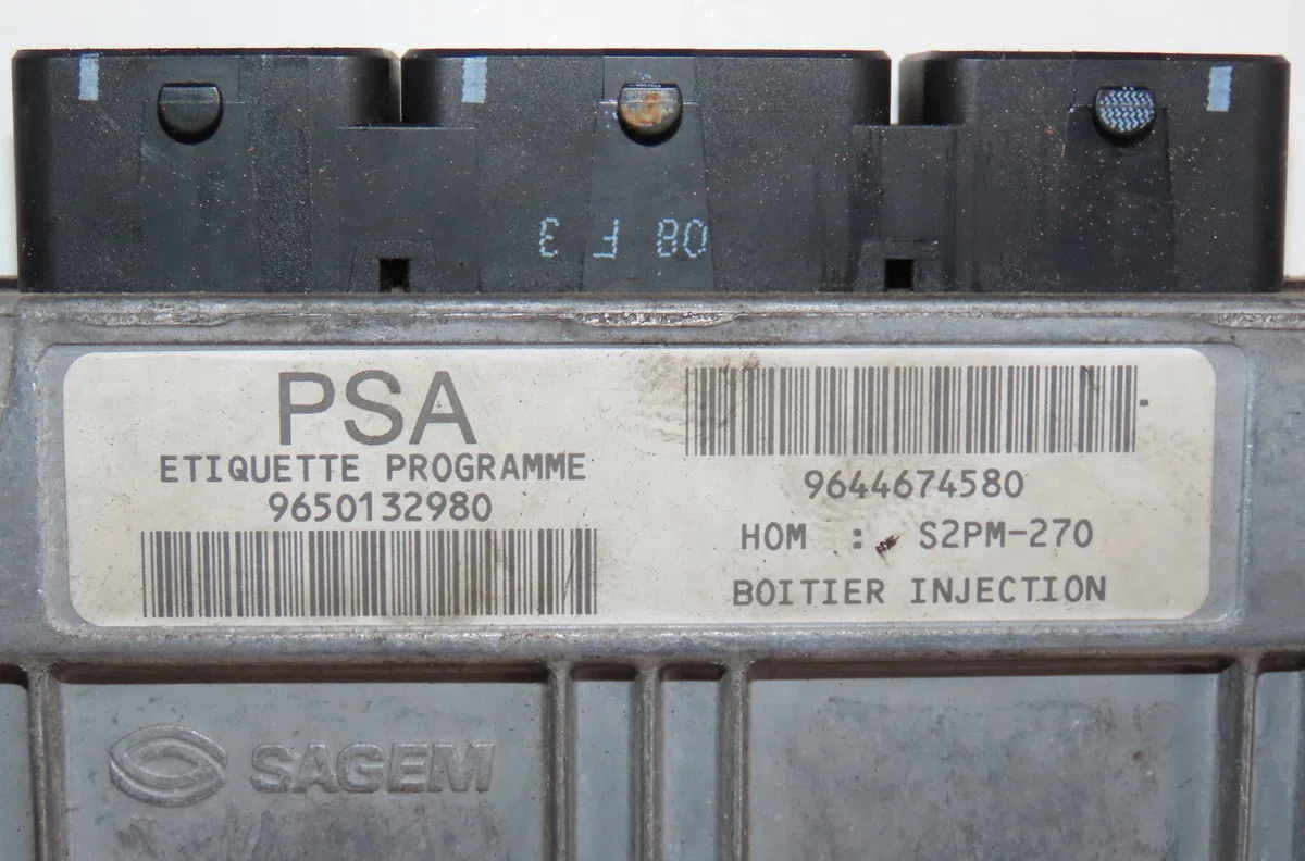 Calculateur moteur Citroën XSARA PICASSO (N68) 1.8 16v (2000-2005) occasion — photo 2