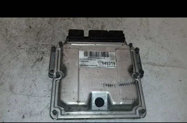 Calculateur moteur Citroën XSARA PICASSO (N68) 2.0 hdi (1999-2011) 5 portes occasion — photo 2