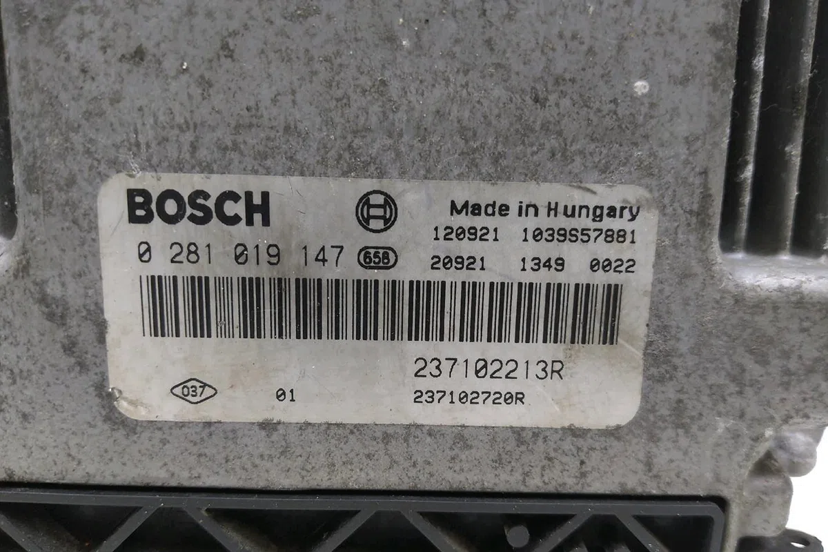 Calculateur moteur Dacia DOKKER Monospace (KE_) 1.5 dci (keaj, keah) (2012) occasion — photo 2