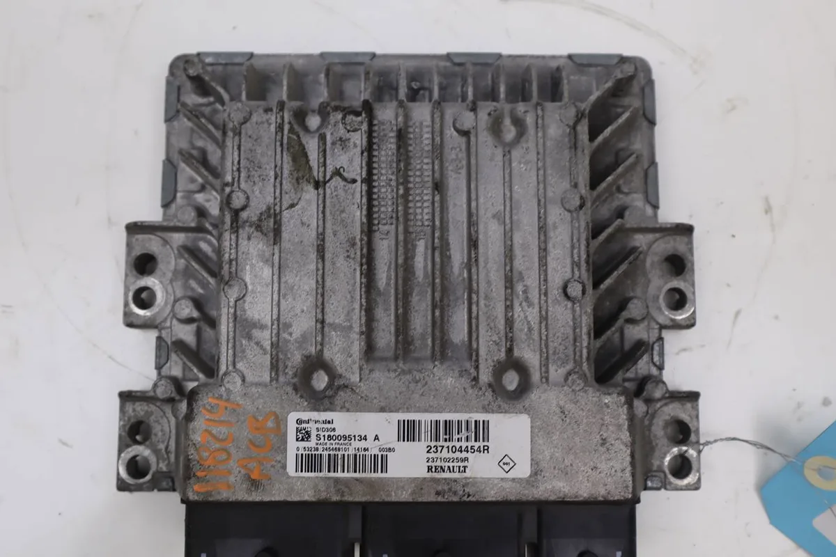 Calculateur moteur Dacia DUSTER (HS_) 1.5 dci 4x4 (2013-2018) 5 portes occasion