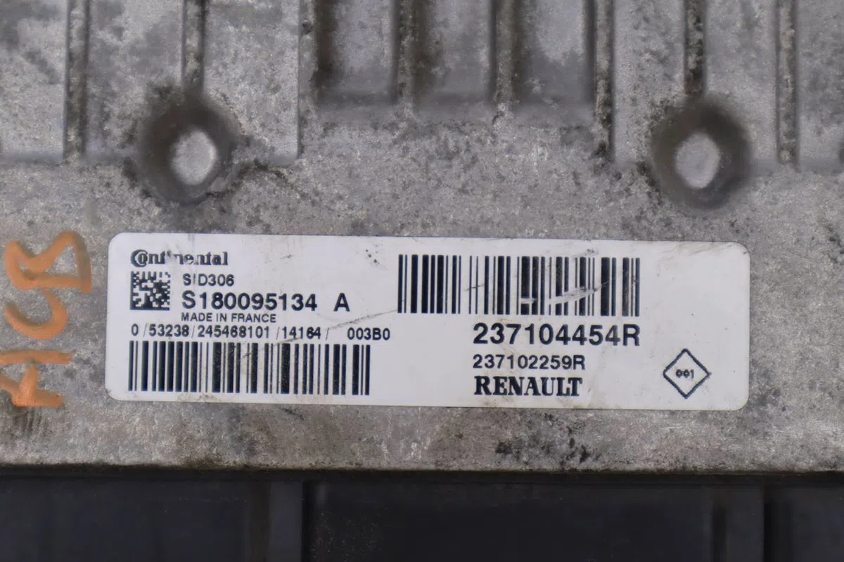 Calculateur moteur Dacia DUSTER (HS_) 1.5 dci 4x4 (2013-2018) 5 portes occasion — photo 2