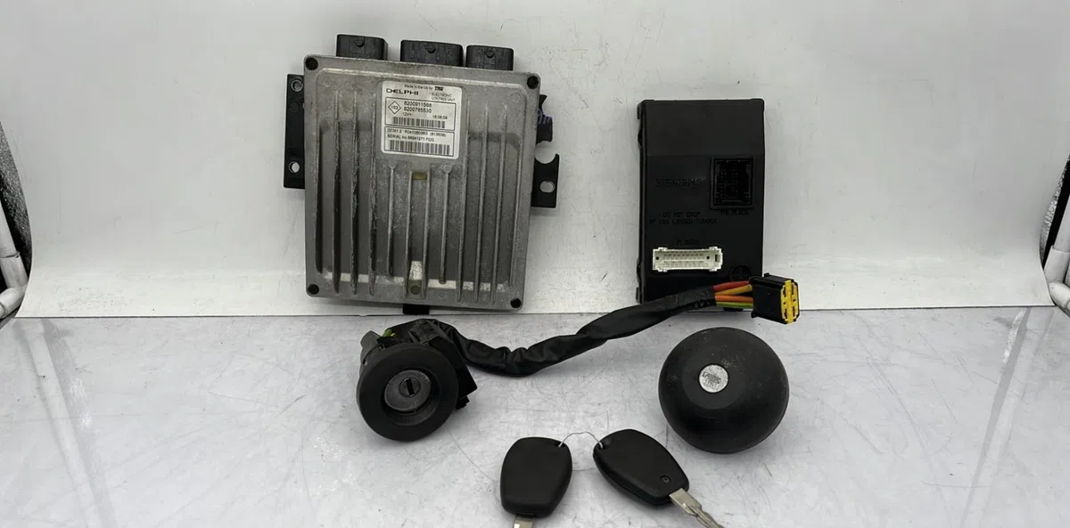 Calculateur moteur DACIA SANDERO 1 occasion — photo 2