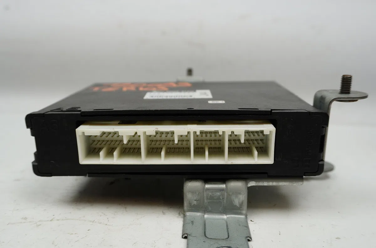 Calculateur moteur Daihatsu TERIOS (J1_) 1.3 4wd (j102) (2000-2005) occasion