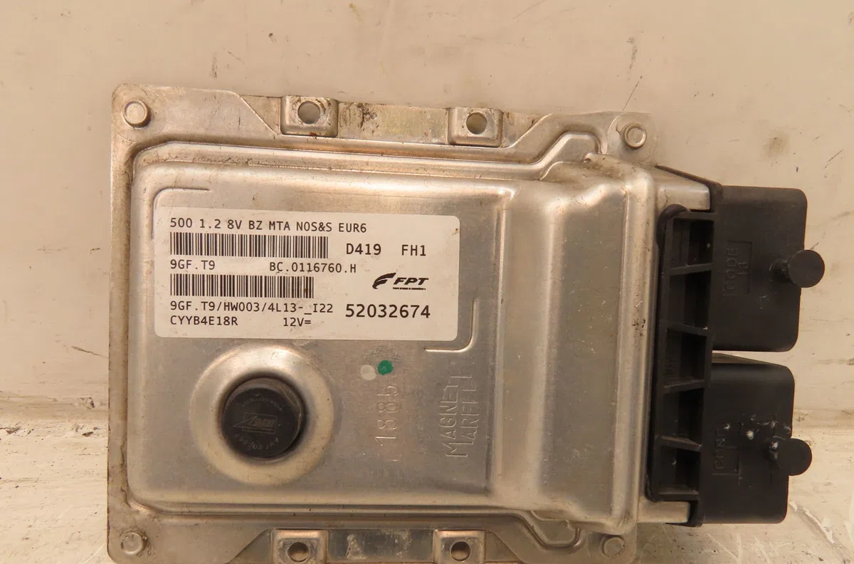 Calculateur moteur Fiat 500 (312_) 1.2 (312axa1a) (2007) 3 portes occasion — photo 2
