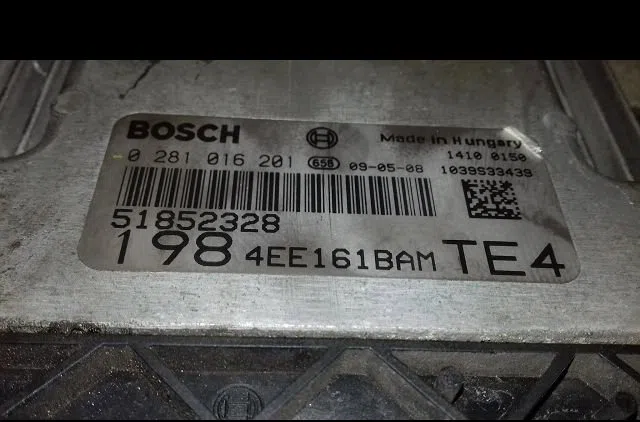 Calculateur moteur Fiat BRAVO II (198_) 1.6 d multijet (198axh1b) (2007-2014) 5 portes occasion