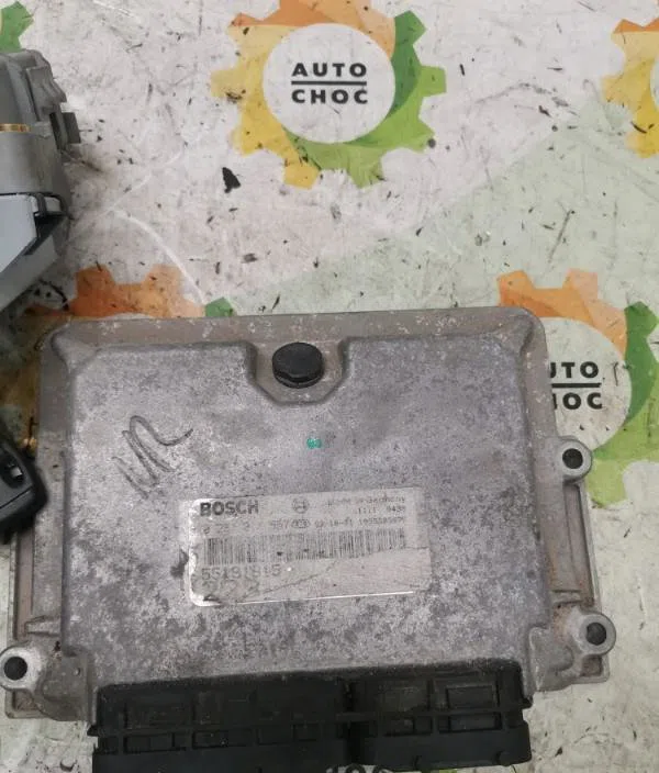 Calculateur moteur FIAT DOBLO 1 PHASE 1 occasion — photo 3