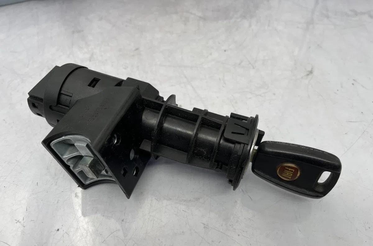 Calculateur moteur FIAT DOBLO 1 PHASE 2 occasion
