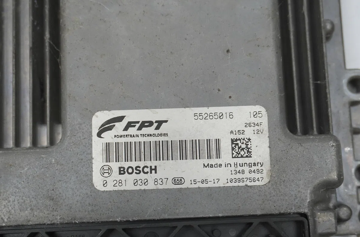 Calculateur moteur Fiat DOBLO Cargo (263_) 1.6 d multijet (2010) occasion — photo 2