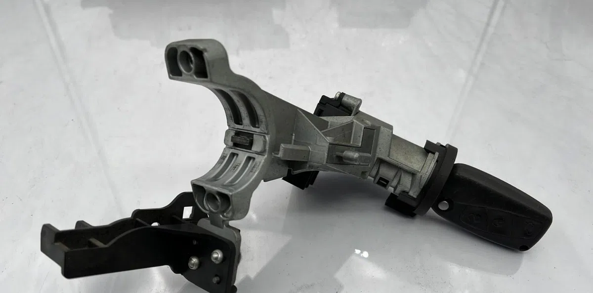 Calculateur moteur FIAT GRANDE PUNTO occasion
