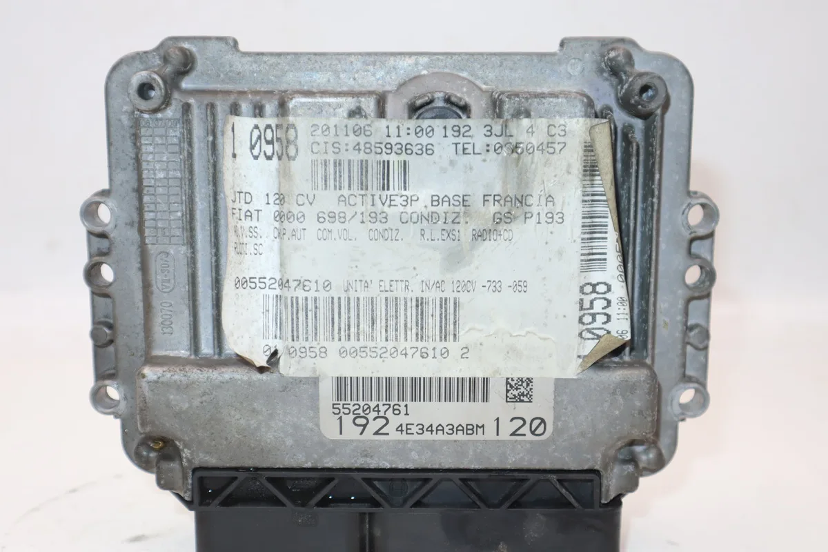 Calculateur moteur Fiat STILO (192_) 1.9 d multijet (2005-2006) occasion