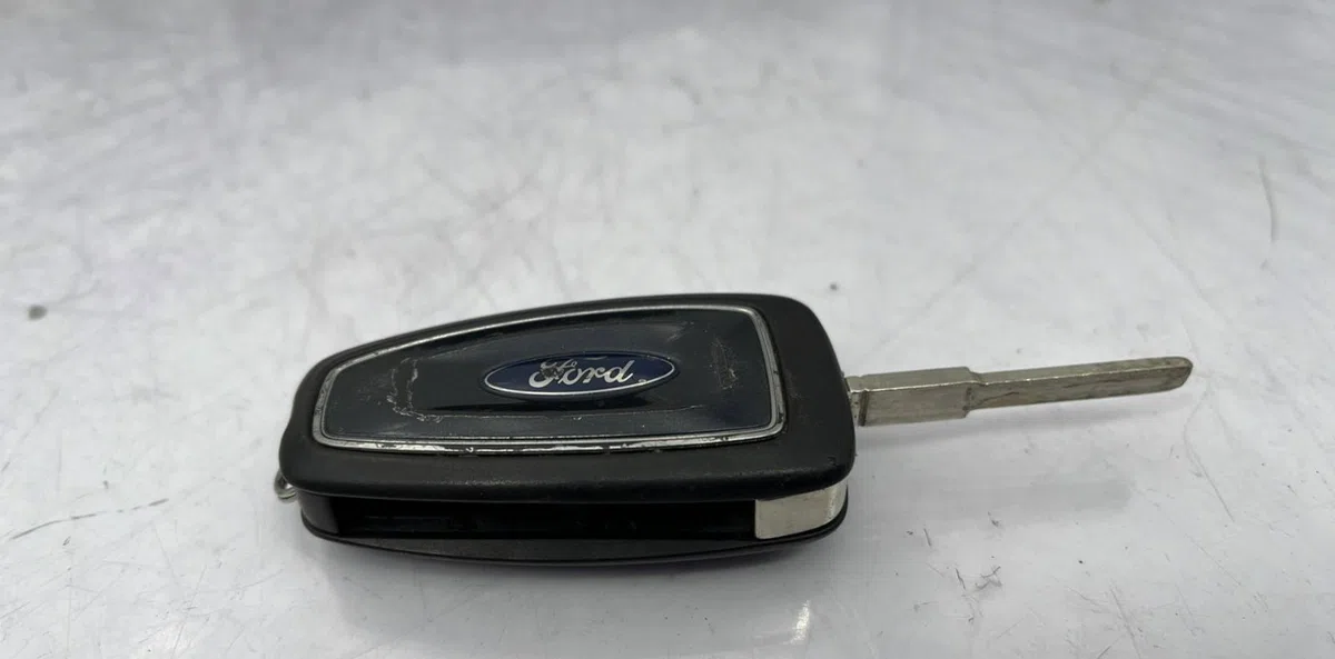 Calculateur moteur FORD C-MAX 2 PHASE 1 occasion — photo 3