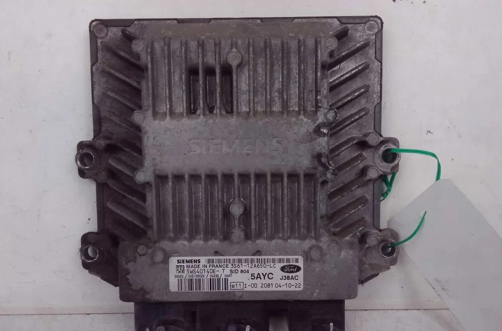 Calculateur moteur FORD FIESTA V 2004 occasion