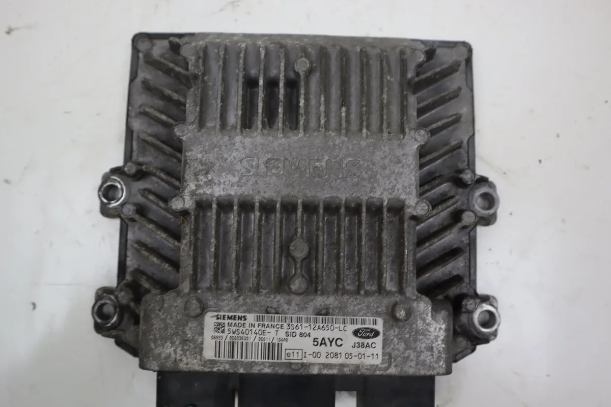 Calculateur moteur Ford FIESTA V (JH_, JD_) 1.4 tdci (2001-2008) 5 portes occasion