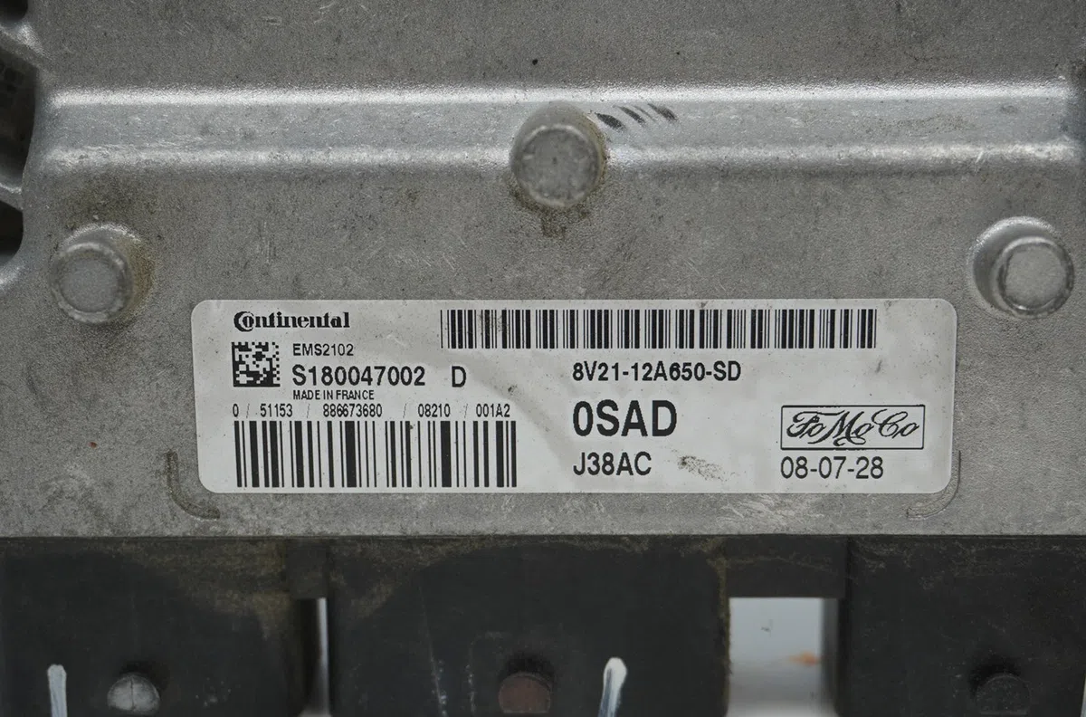 Calculateur moteur Ford FIESTA VI (CB1, CCN) 1.25 (2008-2017) 5 portes occasion — photo 2