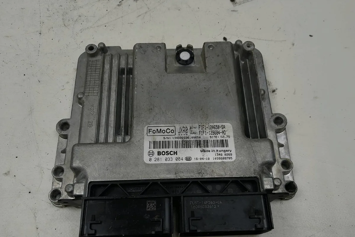 Calculateur moteur Ford FOCUS III 1.5 tdci (2014-2017) occasion