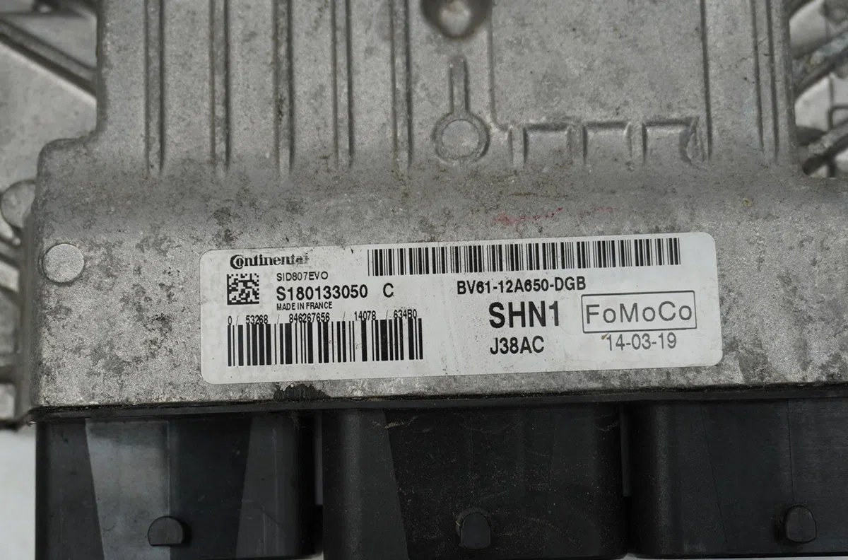 Calculateur moteur Ford FOCUS III 1.6 tdci (2010-2017) occasion — photo 4
