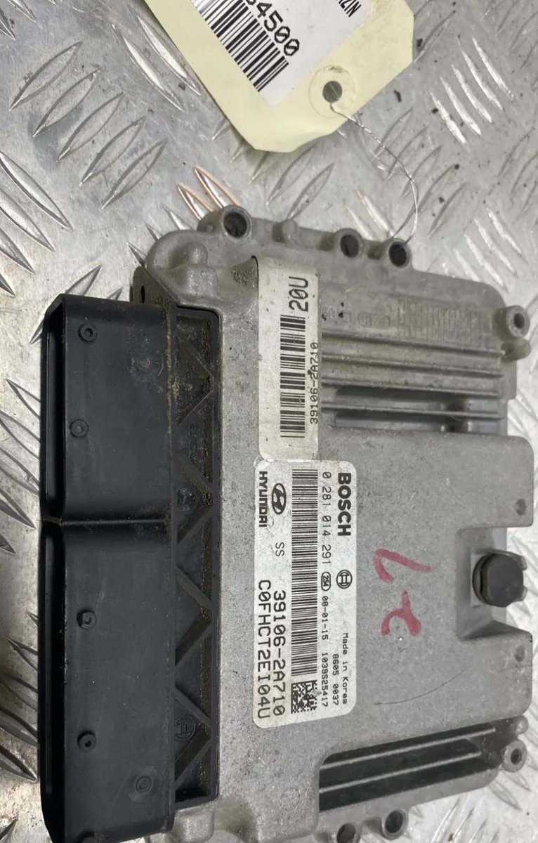 Calculateur moteur HYUNDAI I 30 1 PHASE 1 BREAK occasion