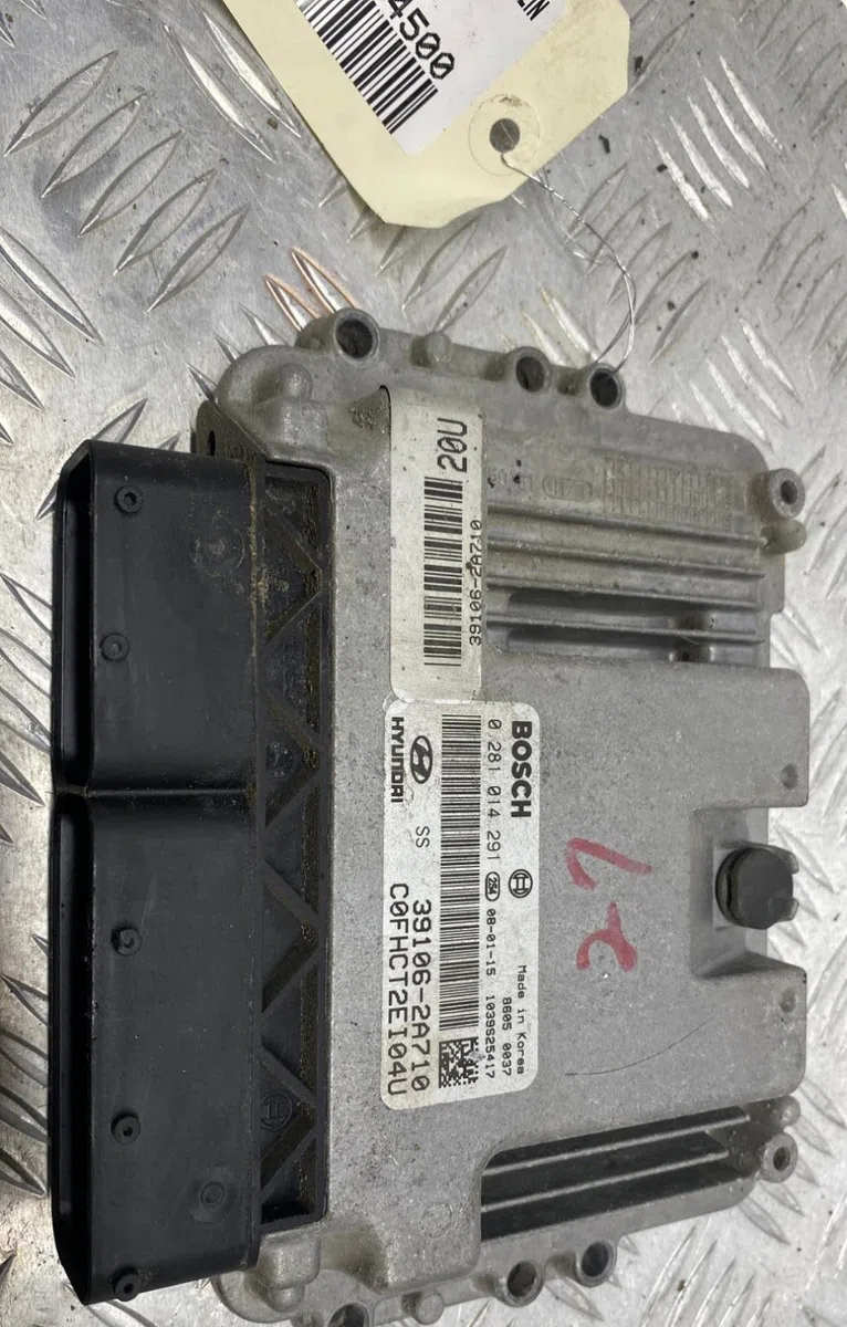 Calculateur moteur HYUNDAI I 30 1 PHASE 1 BREAK occasion — photo 3