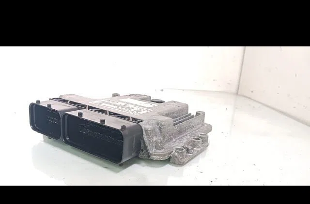 Calculateur moteur Hyundai I30 (FD) 1.6 crdi (2007-2011) occasion — photo 2