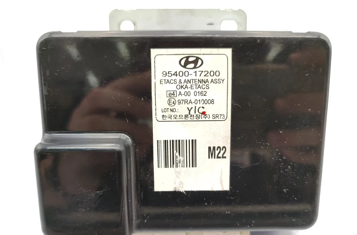 Calculateur moteur HYUNDAI MATRIX PHASE 1 occasion — photo 4