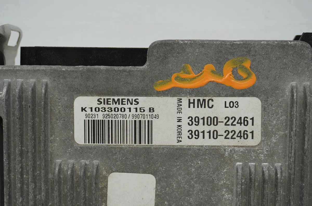 Calculateur moteur Hyundai PONY I (X-3) 1.3 i 12v (1994-2000) occasion