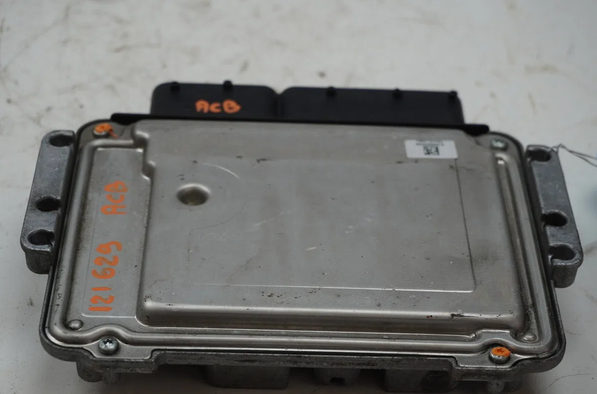 Calculateur moteur Hyundai SANTA FÉ II (CM) 2.2 crdi 4x4 (2006-2009) occasion