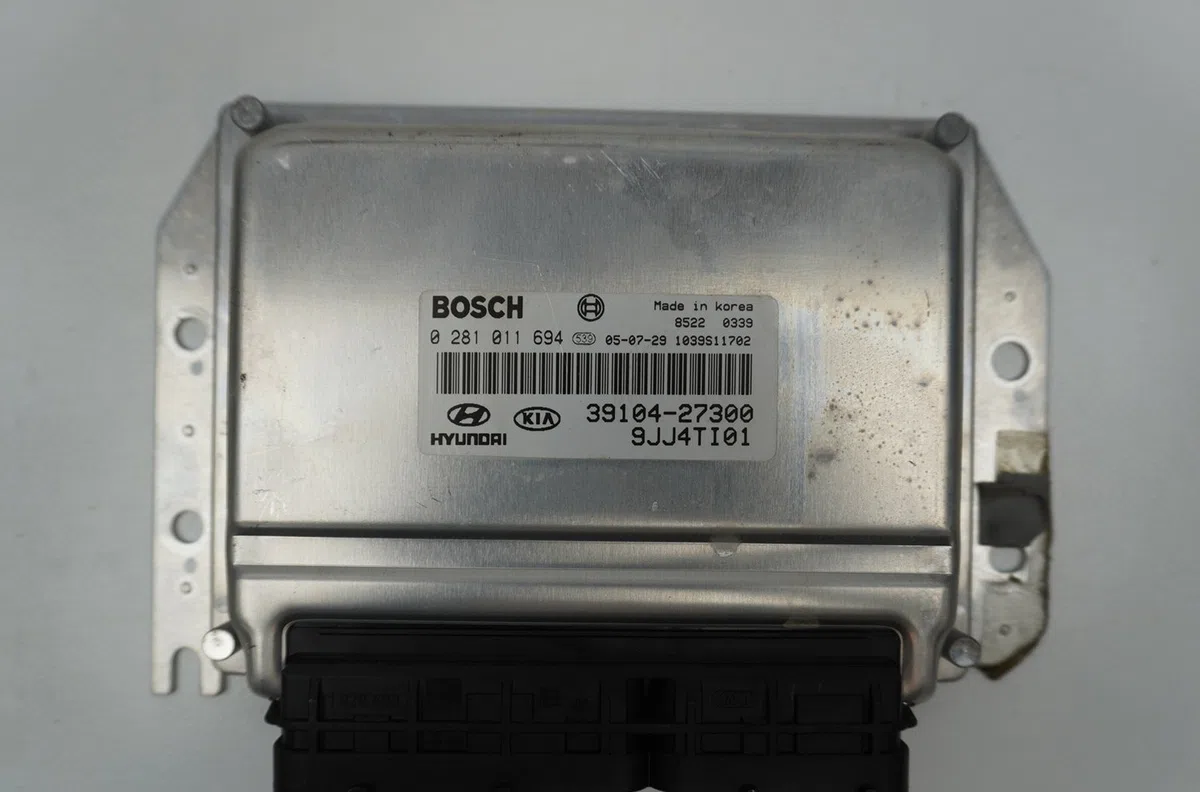 Calculateur moteur Hyundai TUCSON (JM) 2.0 crdi traction intégrale (2004-2010) occasion