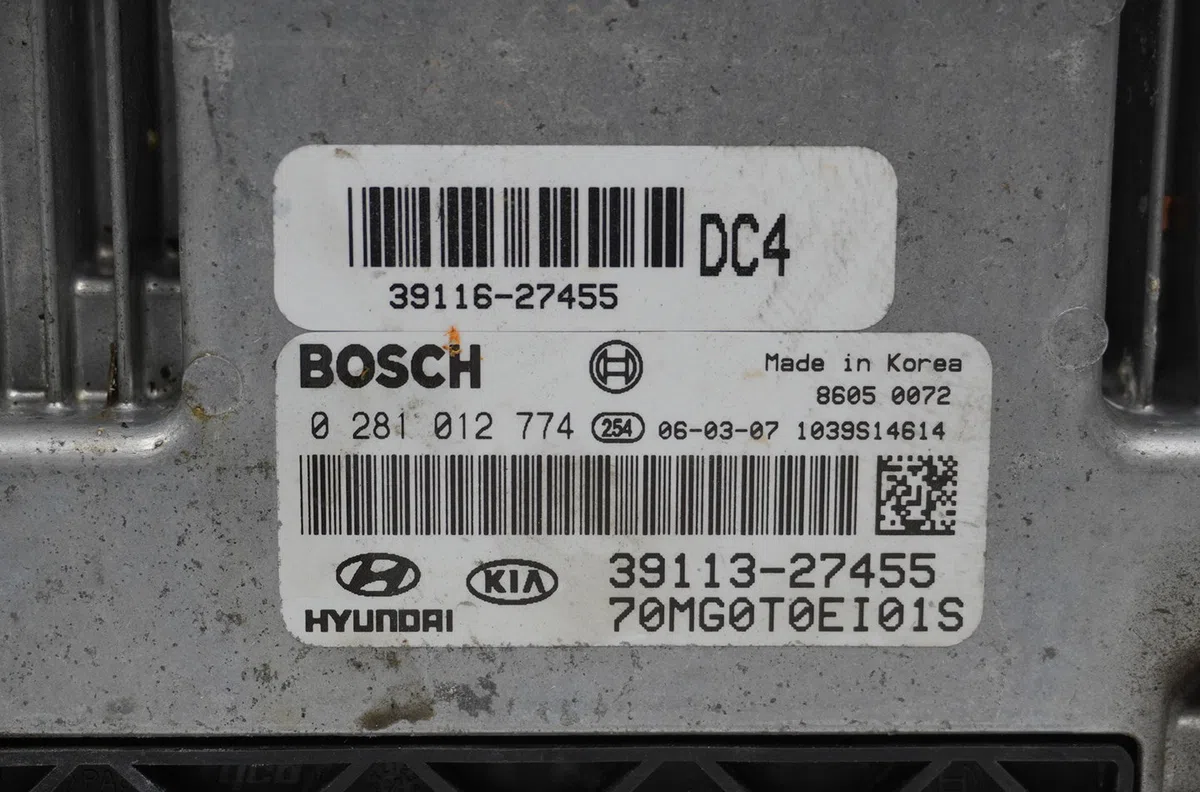 Calculateur moteur Kia MAGENTIS II (MG) 2.0 crdi (2006-2010) occasion — photo 3