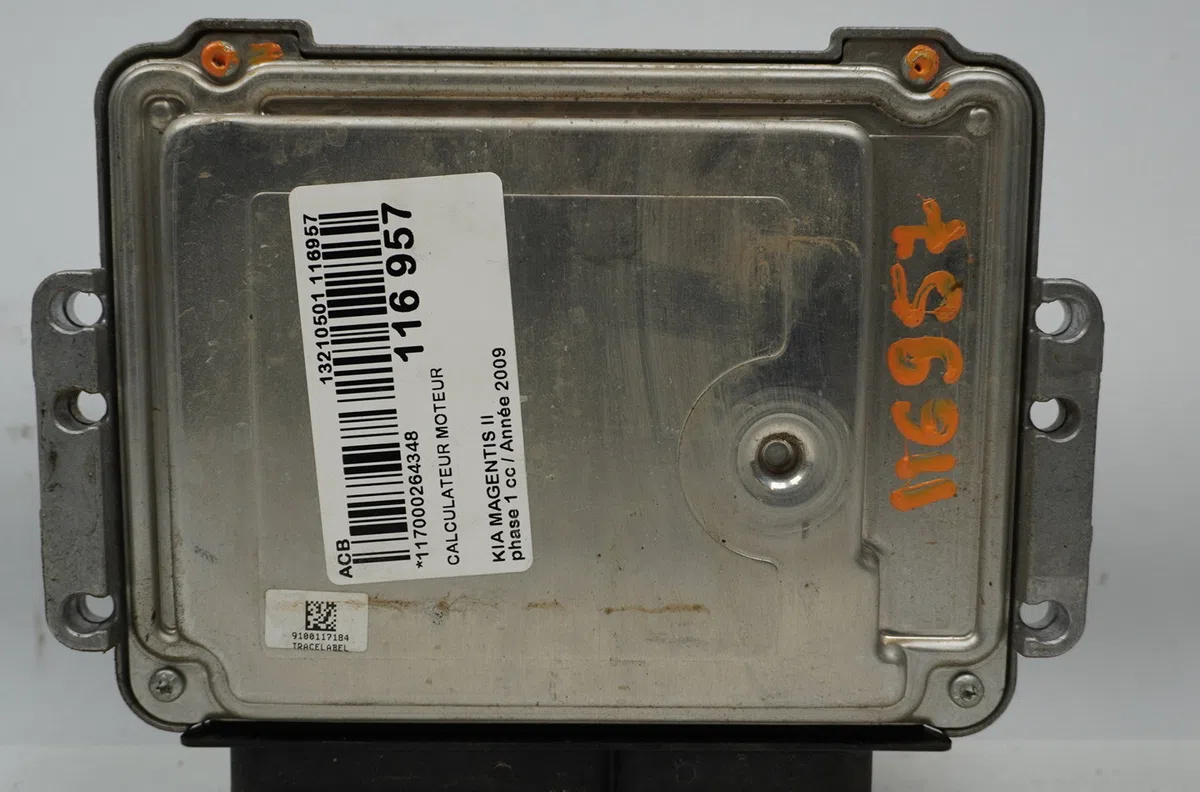 Calculateur moteur Kia MAGENTIS II (MG) 2.0 crdi (2006-2010) occasion — photo 4