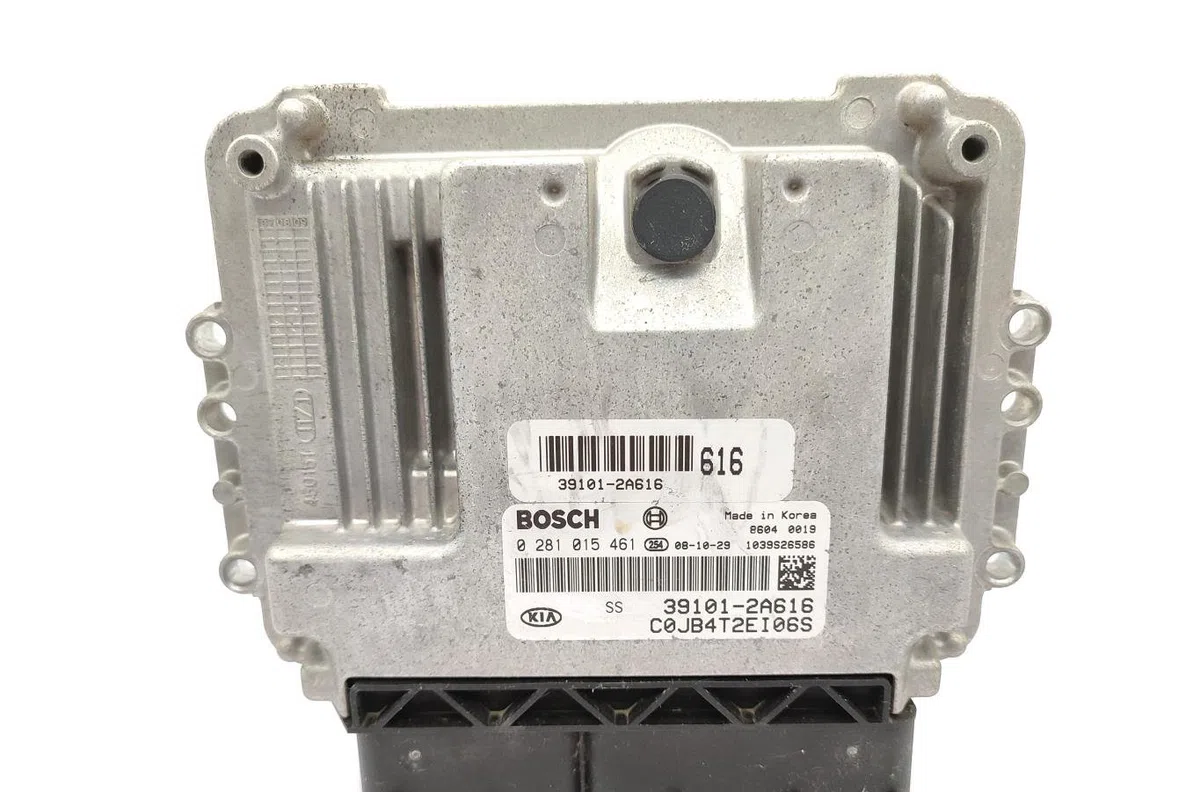 Calculateur moteur KIA RIO 2 PHASE 1 occasion — photo 2